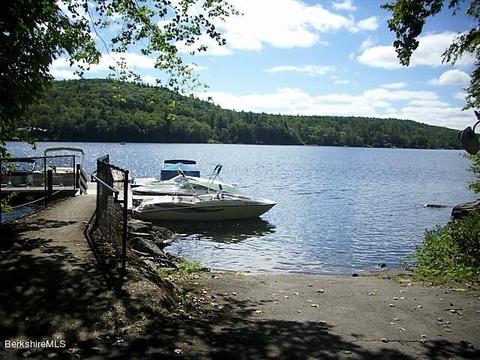 110 Elk Dr, Lee, MA 01238 photo 1