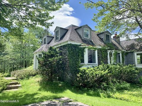 234 E Windsor Rd, Peru, MA 01235 photo 3