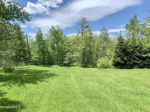 234 E Windsor Rd, Peru, MA 01235 photo 5