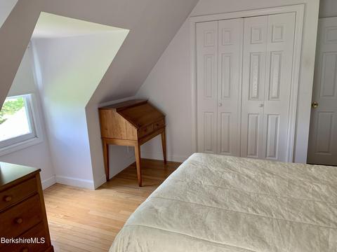 234 E Windsor Rd, Peru, MA 01235 photo 26