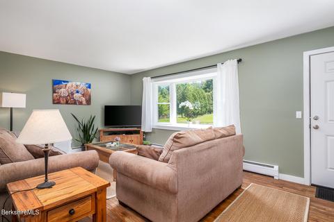 26 Cobble View Rd, Williamstown, MA 01267 photo 5