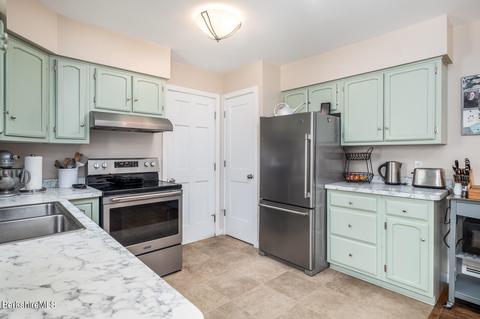 26 Cobble View Rd, Williamstown, MA 01267 photo 8