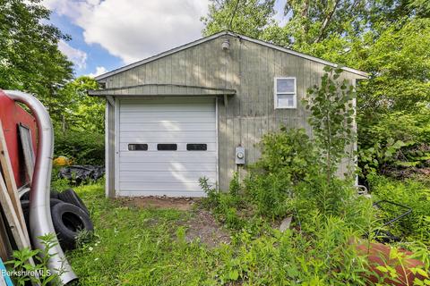 40 Summer St, Lee, MA 01238 photo 18