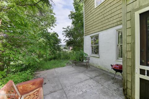 40 Summer St, Lee, MA 01238 photo 5