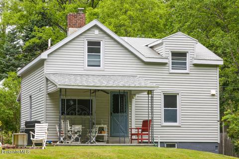 19 Danforth St, Williamstown, MA 01267 photo 1