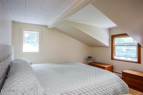 19 Danforth St, Williamstown, MA 01267 photo 9