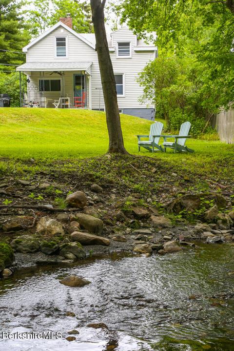19 Danforth St, Williamstown, MA 01267 photo 23