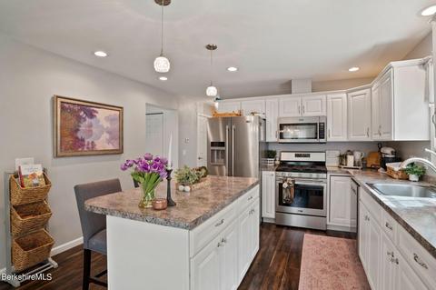 14 E Windsor Rd, Peru, MA 01235 photo 18