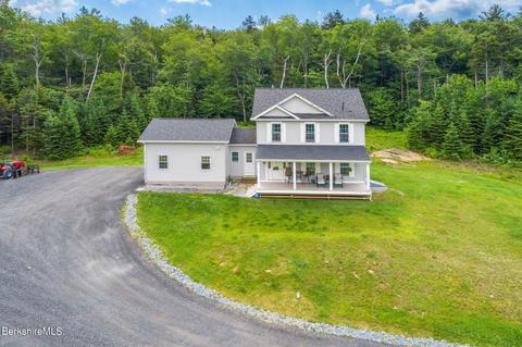 14 E Windsor Rd, Peru, MA 01235 photo 3