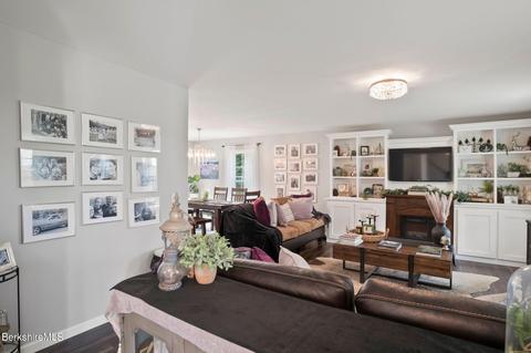 14 E Windsor Rd, Peru, MA 01235 photo 10