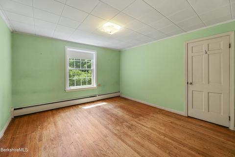 160 Laurel St, Lee, MA 01238 photo 24