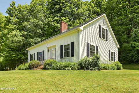 160 Laurel St, Lee, MA 01238 photo 1