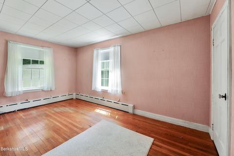 160 Laurel St, Lee, MA 01238 photo 17
