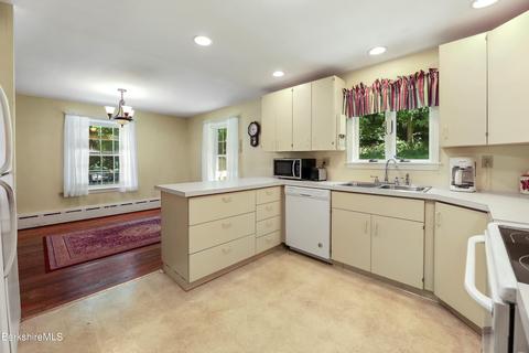 160 Laurel St, Lee, MA 01238 photo 13