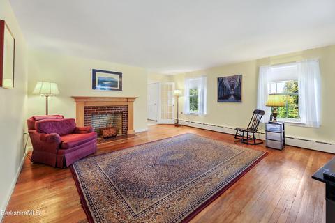 160 Laurel St, Lee, MA 01238 photo 8