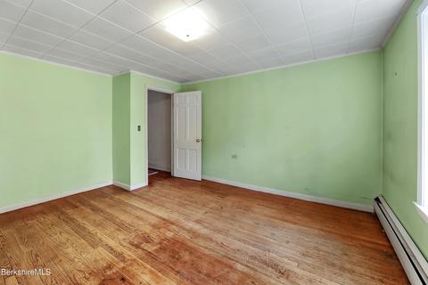 160 Laurel St, Lee, MA 01238 photo 25