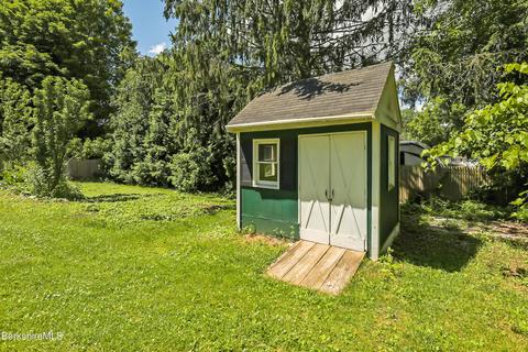 385 East St, Lee, MA 01238 photo 30