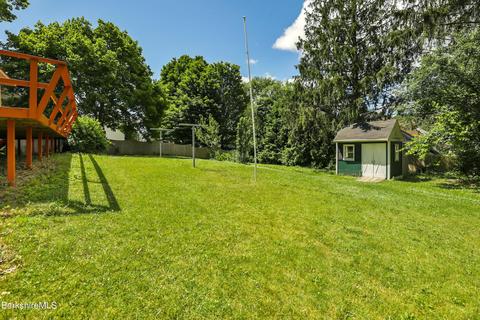 385 East St, Lee, MA 01238 photo 28