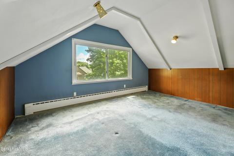 385 East St, Lee, MA 01238 photo 17