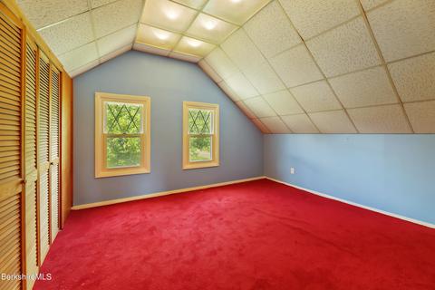 385 East St, Lee, MA 01238 photo 19