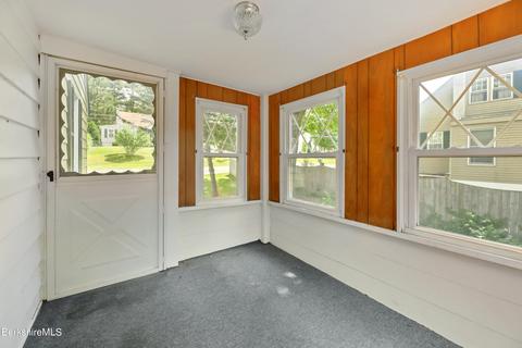 385 East St, Lee, MA 01238 photo 4