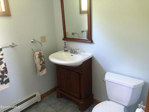 1387 E Windsor Rd, Windsor, MA 01270 photo 28