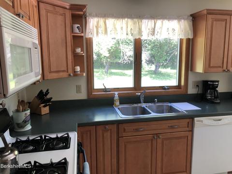 1387 E Windsor Rd, Windsor, MA 01270 photo 10