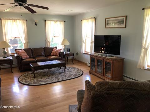 1387 E Windsor Rd, Windsor, MA 01270 photo 7