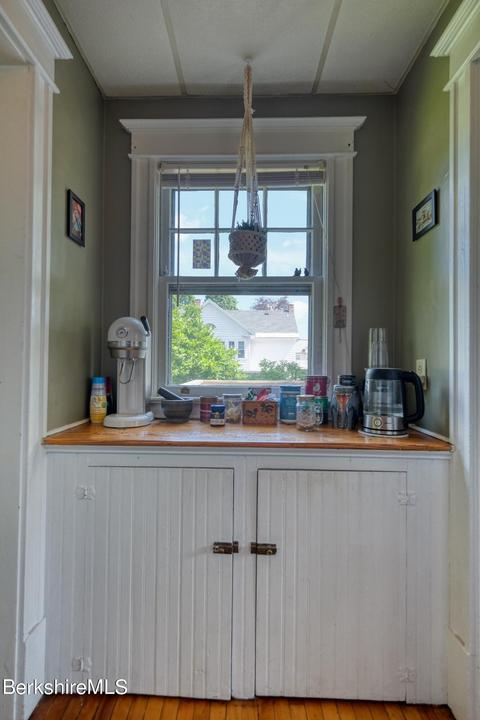 21 Whitehead Pl, Pittsfield, MA 01201 photo 13