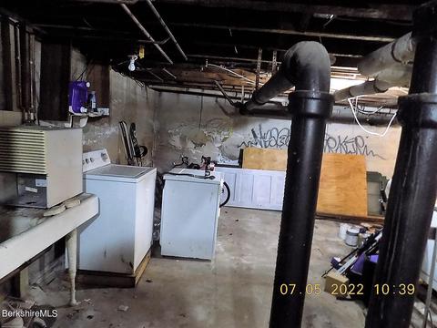 2 Summit Ave, Adams, MA 01220 photo 35