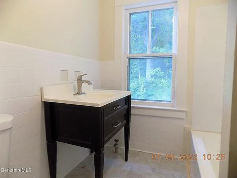 2 Summit Ave, Adams, MA 01220 photo 34
