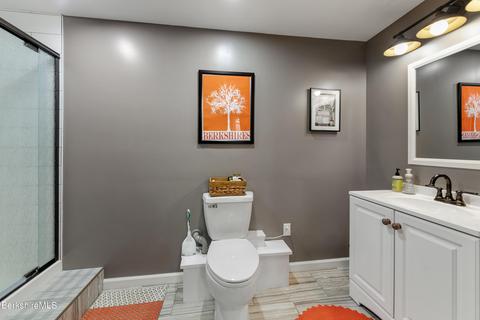300 Moose Dr, Lee, MA 01238 photo 27