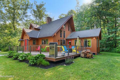 300 Moose Dr, Lee, MA 01238 photo 7