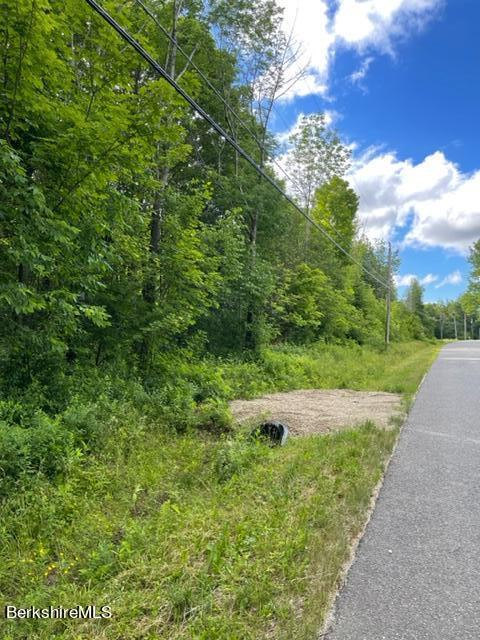 516 North St, Windsor, MA 01270 photo 11