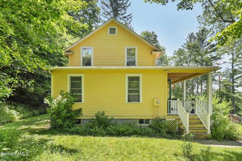 50 Circular Ave, Lee, MA 01238 photo 3