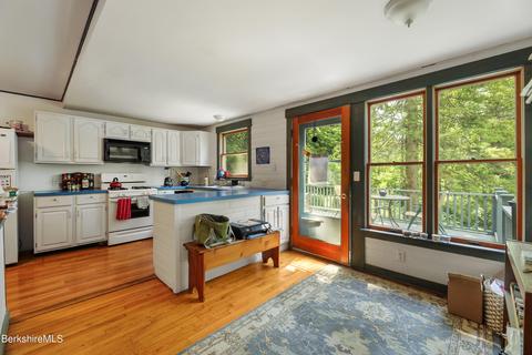 50 Circular Ave, Lee, MA 01238 photo 15