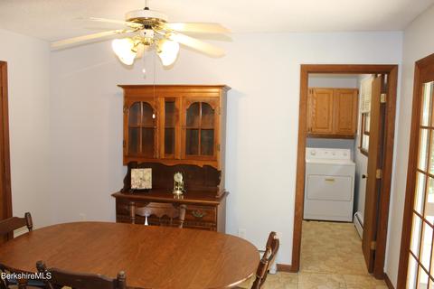 67 Howe Rd, Pittsfield, MA 01201 photo 12