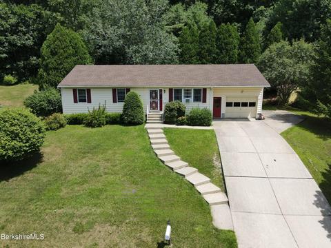 67 Howe Rd, Pittsfield, MA 01201 photo 4