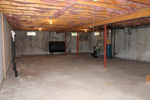 67 Howe Rd, Pittsfield, MA 01201 photo 32