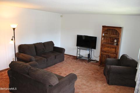 67 Howe Rd, Pittsfield, MA 01201 photo 18