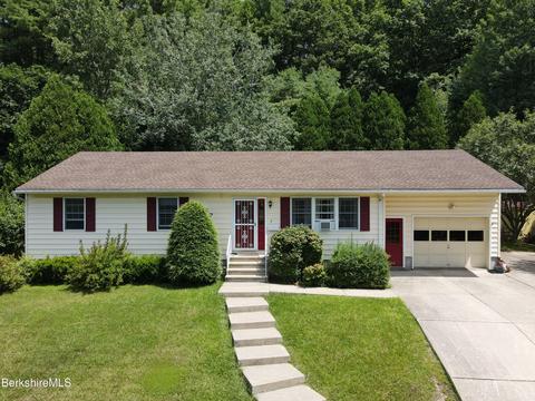 67 Howe Rd, Pittsfield, MA 01201 photo 1