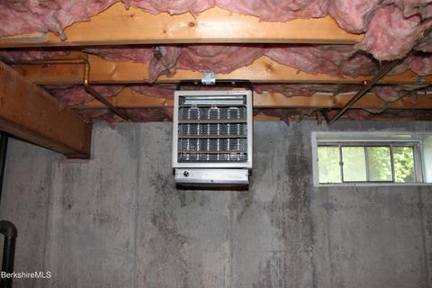 67 Howe Rd, Pittsfield, MA 01201 photo 40
