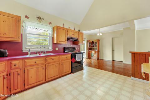30 S Prospect St, Lee, MA 01238 photo 13