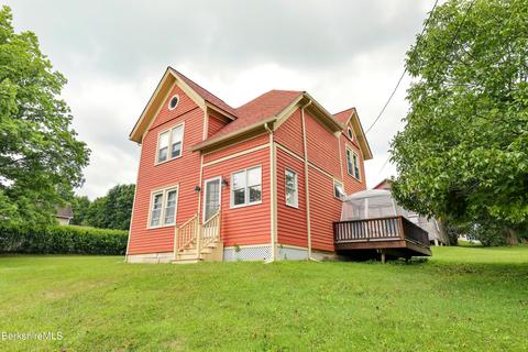 30 S Prospect St, Lee, MA 01238 photo 2