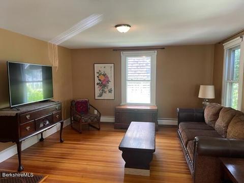 57 Maple St, Williamstown, MA 01267 photo 3