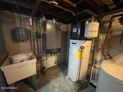 57 Maple St, Williamstown, MA 01267 photo 32