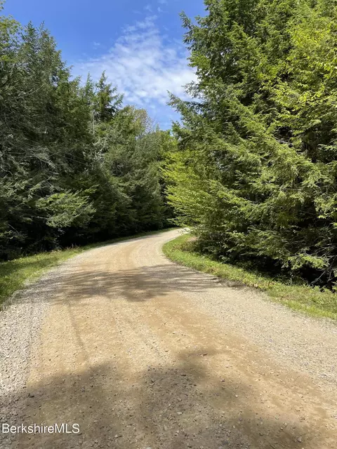 24 Pill Dr, Becket, MA 01223