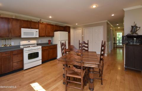 1540 E Windsor Rd, Windsor, MA 01270 photo 9