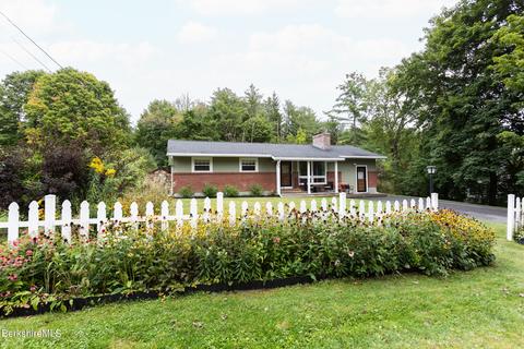 55 Mountain View Ter, Lee, MA 01238 photo 2
