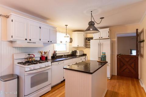 55 Mountain View Ter, Lee, MA 01238 photo 10